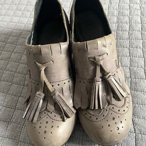 Tassel Fringe Leather Loafers in grey